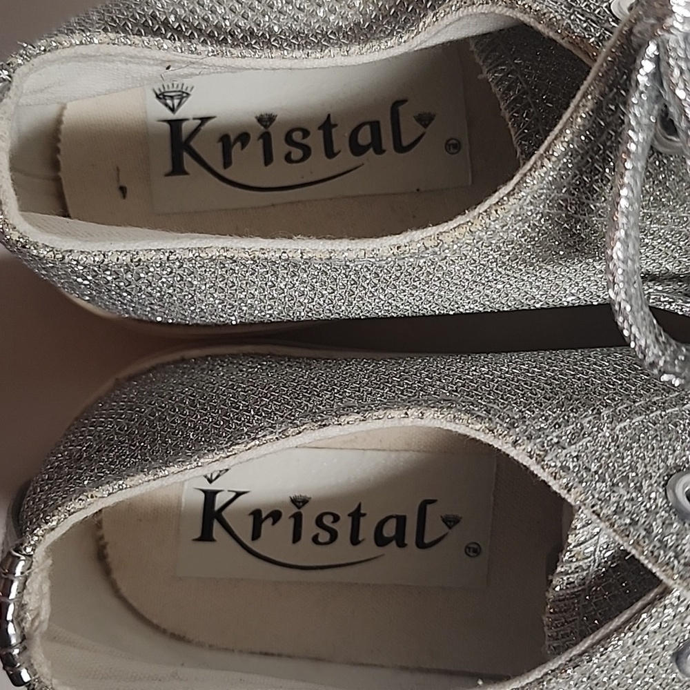 Kristal silver sparkling glitter shoes. 10.5" long. Sz 7.5/8. Wedding, trendy - Picture 4 of 9